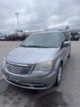 Used 2014 Chrysler Town & Country Touring image 4