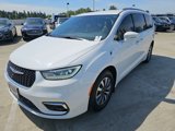 Used 2021 Chrysler Pacifica Touring-L image 3