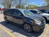 Used 2017 Dodge Grand Caravan SXT image 2