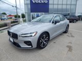 Certified 2025 Volvo S60 B5 Core image 2