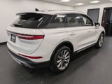 Used 2022 Lincoln Corsair AWD w/ Premium Package image 4