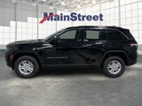 New 2025 Jeep Grand Cherokee Laredo image 2