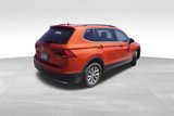 Used 2019 Volkswagen Tiguan SE w/ Panoramic Sunroof Package image 4