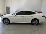 Used 2017 INFINITI Q70 3.7 image 2
