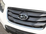Used 2012 Hyundai Santa Fe GLS image 2