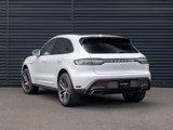 Certified 2025 Porsche Macan image 3