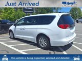 Used 2023 Chrysler Voyager LX image 2