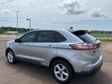 Used 2021 Ford Edge SE image 2