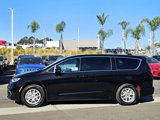 New 2025 Chrysler Pacifica Select image 2