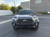 Used 2022 Toyota Tacoma TRD Off-Road image 2