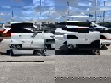 Used 2018 Nissan Pathfinder SL image 3