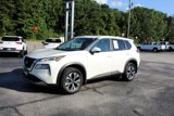 Used 2023 Nissan Rogue SV image 2