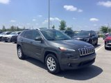 Used 2017 Jeep Cherokee Latitude w/ Comfort/Convenience Group image 3