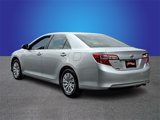 Used 2014 Toyota Camry L image 4