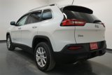 Used 2018 Jeep Cherokee Latitude w/ Cold Weather Group image 6