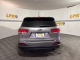 Used 2017 Kia Sorento LX image 4