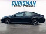 Used 2021 Toyota Camry SE image 3
