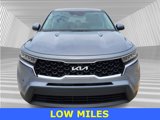 Used 2023 Kia Sorento LX image 4