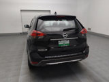 Used 2017 Nissan Rogue S image 6