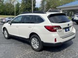 Used 2015 Subaru Outback 2.5i Premium image 3