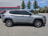 Used 2022 Jeep Compass Latitude image 3