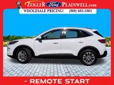Used 2020 Ford Escape SE image 2