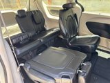 Used 2023 Chrysler Pacifica Touring-L image 6