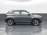 New 2025 Hyundai Venue SEL image 4