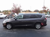 Used 2022 Chrysler Voyager LX image 5