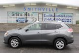 Used 2015 Nissan Rogue SV image 2