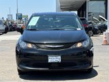 Used 2022 Chrysler Voyager LX image 5