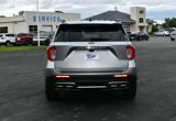 Used 2022 Ford Explorer XLT w/ Equipment Group 202A image 4