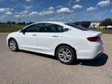 Used 2016 Chrysler 200 Limited image 2