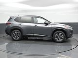 Used 2023 Nissan Rogue SV image 3