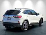 Used 2022 Ford Escape SE w/ SE Sport Appearance Package image 5
