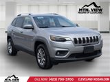 Used 2019 Jeep Cherokee Latitude Plus image 2