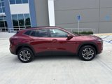 Used 2025 Chevrolet Trax LT w/ Driver Confidence Package image 2