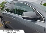 Used 2022 GMC Acadia SLT w/ Preferred Package image 3