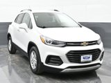 Used 2019 Chevrolet Trax LT w/ LT Convenience Package image 2