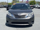 Used 2015 Toyota Sienna LE image 3