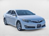 Used 2014 Toyota Camry SE image 3