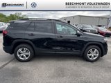 Used 2022 GMC Terrain SLE w/ Driver Convenience Package image 2