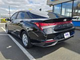 Used 2022 Hyundai Elantra SE image 3