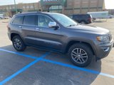 Used 2017 Jeep Grand Cherokee Limited image 3