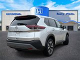 Used 2023 Nissan Rogue SV image 2