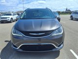 Used 2020 Chrysler Pacifica Limited image 2