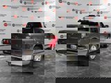 Used 2018 Nissan Titan SV image 5