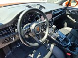 Certified 2024 Porsche Macan image 4