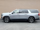 Used 2022 GMC Yukon XL AT4 image 3