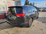 Used 2019 Chrysler Pacifica Touring-L Plus image 5